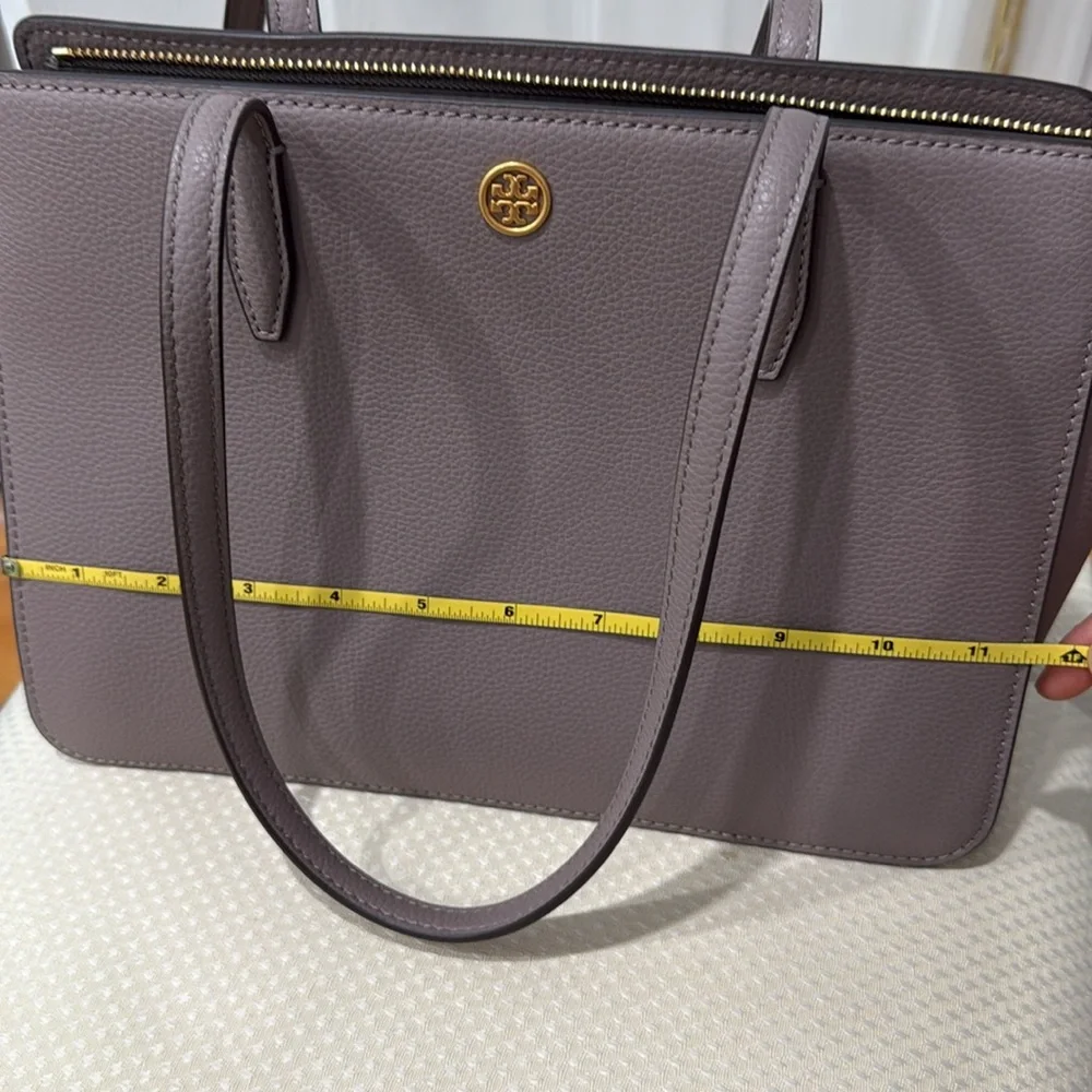 Tory Burch
Tote Bag - Picture 8 of 10